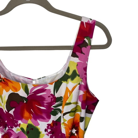 Dressbarn Vibrant Floral Print Sleeveless Sheath Pleated Bust With Belt Size 12 - Picture 4 of 13